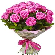 25 рожевих троянд в букеті
