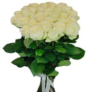 Букет із 31 білої троянди