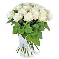 Букет із 19 білих троянд