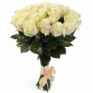 Букет квітів із 25 білих троянд