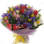 Букет із 21 тюльпана і 14 ірисів
