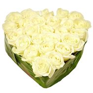 27 білих троянд