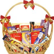 Кошик з шоколадом