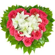 Серце з троянд і лілії