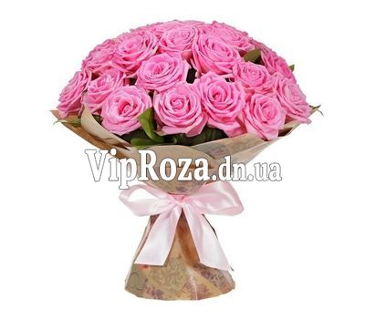 Букет рожевих троянд в папері