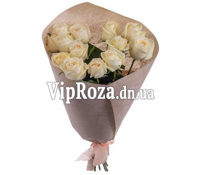 Букет із 13 білих троянд