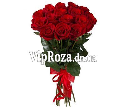 Букет із 15 червоних імпортних троянд
