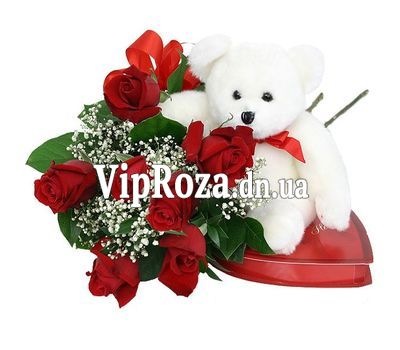 Букет із 7 троянд з Ведмедиком