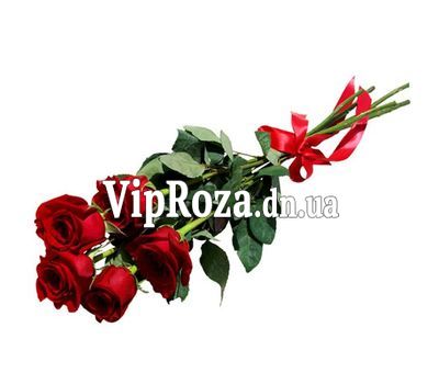 Букет із 5 червоних троянд