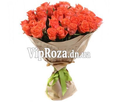 Букет із 33 троянд