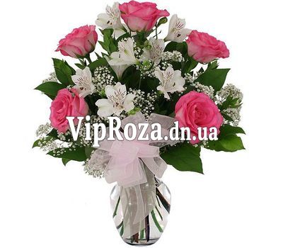 Букет квітів із 5 троянд і 4 альстромерій
