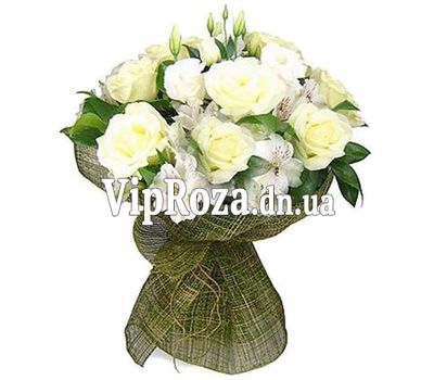 Букет квітів із 11 троянд і 6 альстромерій