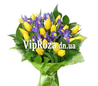 Букет квітів із 19 тюльпанів і 10 ірисів