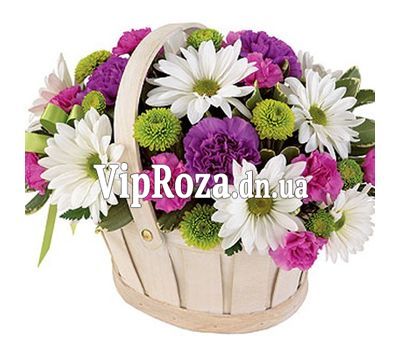 Кошик квітів з 8 хризантем і 9 гвоздик