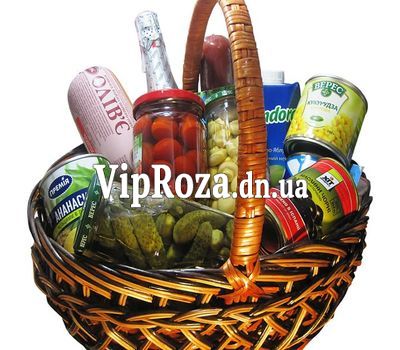 Подарункова корзина продуктів