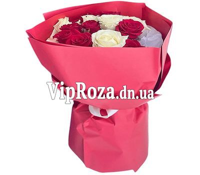 Букет із 13 троянд