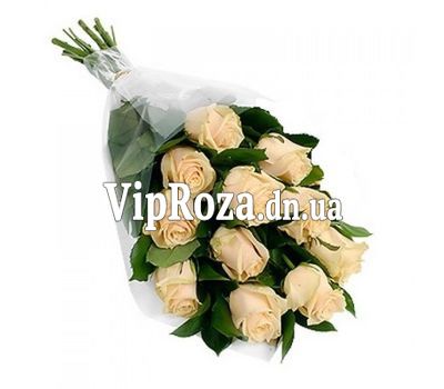 Букет із 11 кремових троянд