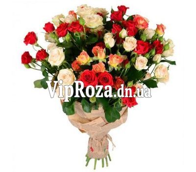 Букет із 19 кущових троянд